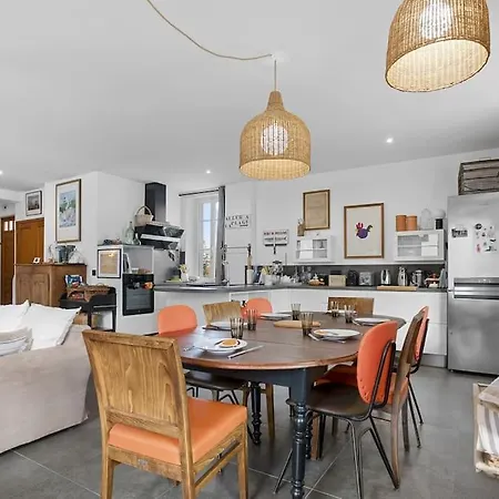 Appartement Superbe 120m2, Proche Centre, Parking *